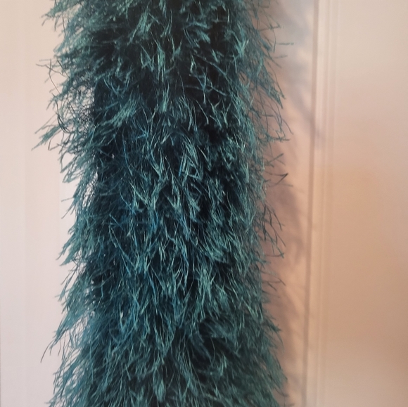 Scraf - Picture 2 of 3